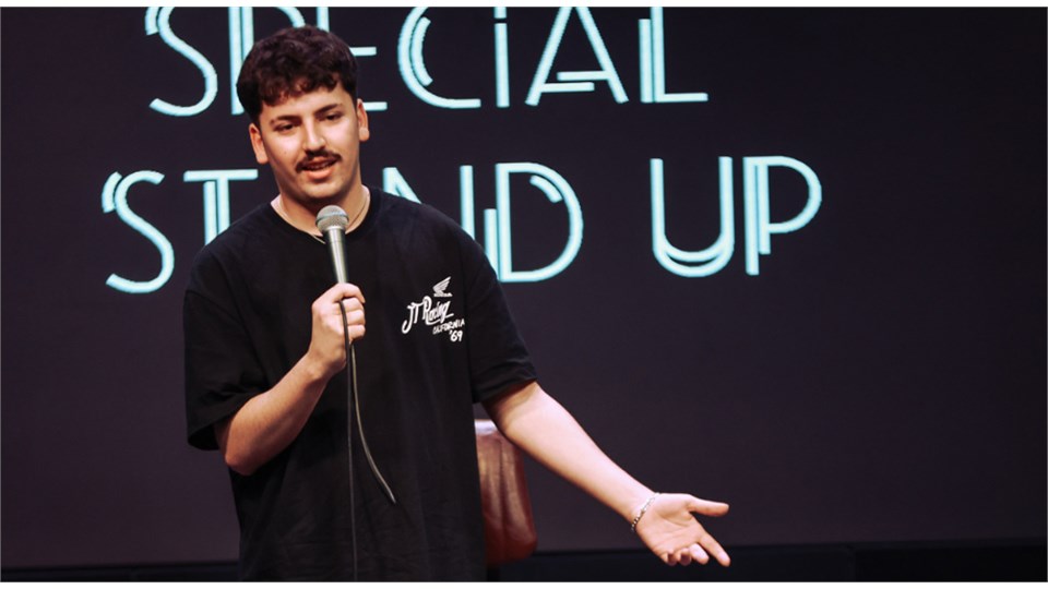 Furkan Bozdağ Tek Kişilik Stand Up