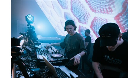 DREAMSPACE: DVRST & Øneheart